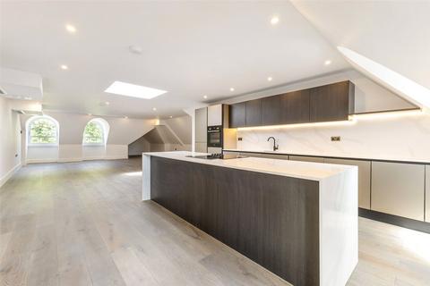 3 bedroom penthouse for sale, Green Lane, Cobham, Surrey, KT11