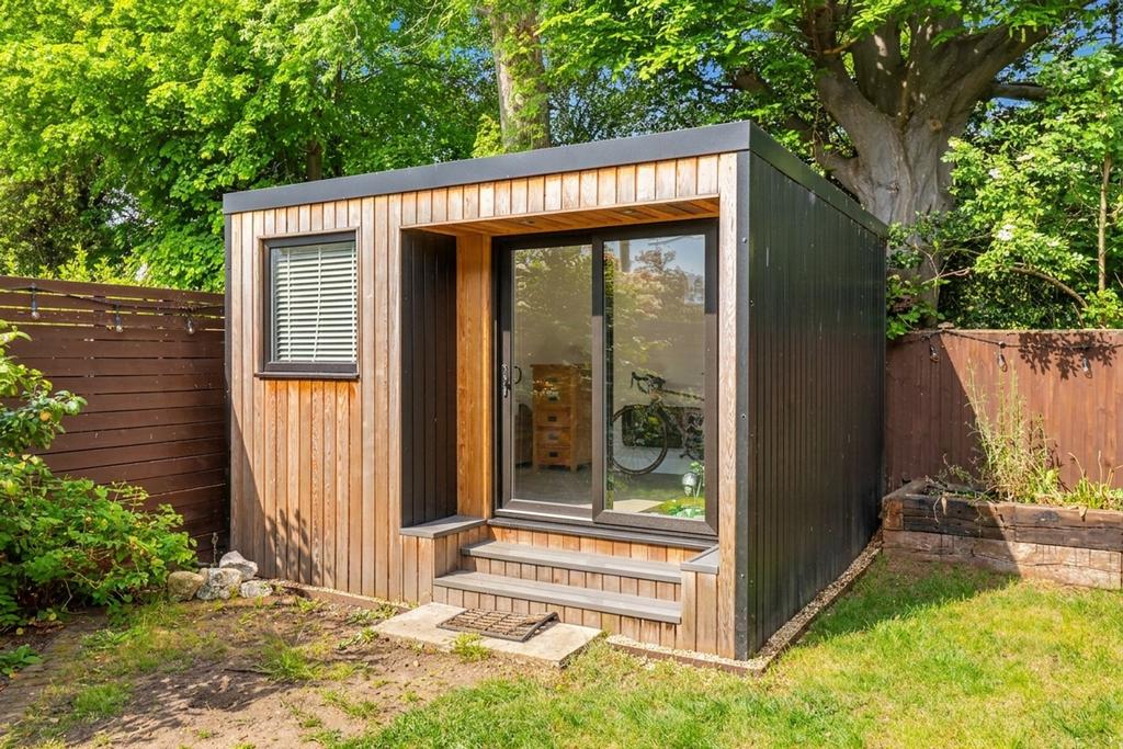 Annexe interior, annexe