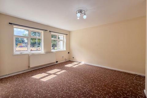 3 bedroom terraced house to rent, Tansor Garth, Westwood, Peterborough, PE3 7DL