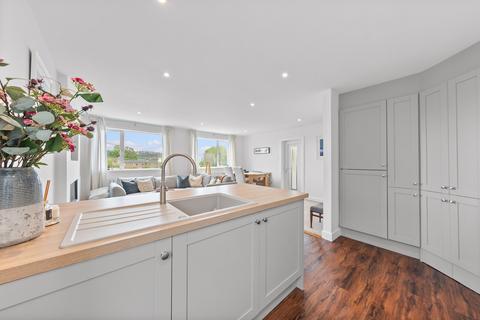 3 bedroom end of terrace house for sale, Main Street, Twynholm, Kirkcudbright