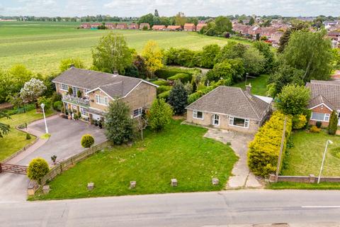 2 bedroom bungalow for sale, East Gate, Whaplode, Spalding, Lincolnshire, PE12