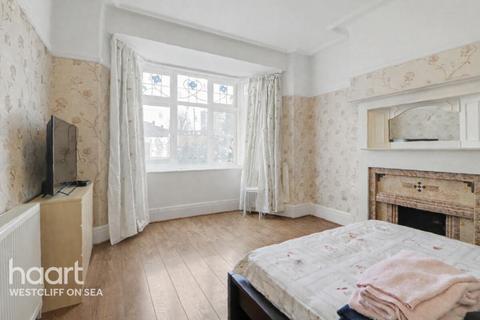 3 bedroom semi-detached house for sale, Lancaster Gardens, Southend-on-sea