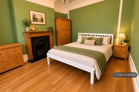1 bedroom in a house share to rent, Festing Grove, Portsmouth, PO4