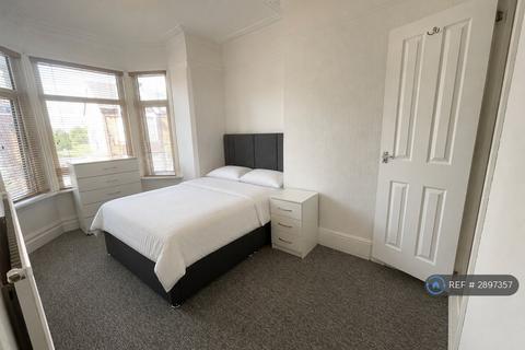 1 bedroom in a house share to rent, Festing Grove, Portsmouth, PO4