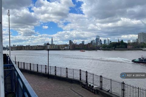 2 bedroom flat to rent, Blenheim Court, London, SE16