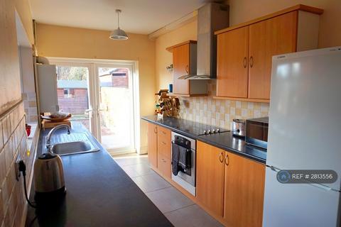 3 bedroom terraced house to rent, Pell Street, Reading, RG1