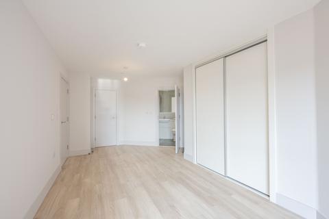 3 bedroom apartment to rent, The Hay, Prince Charles Road EX4
