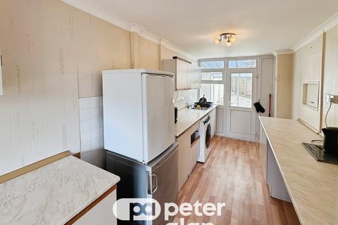 3 bedroom property to rent, Moore Crescent, NEWPORT, NP19