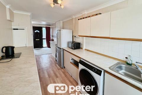 3 bedroom property to rent, Moore Crescent, NEWPORT, NP19