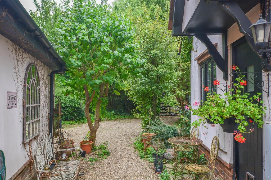 Courtyard, garden
