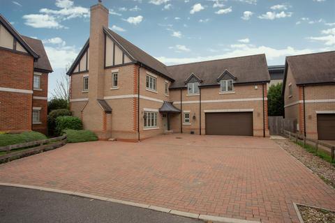 5 bedroom detached house for sale, Vawser Crescent, Peterborough PE3