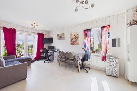 2 bedroom flat for sale, Centrifuge Way, Farnborough, Hampshire, GU14