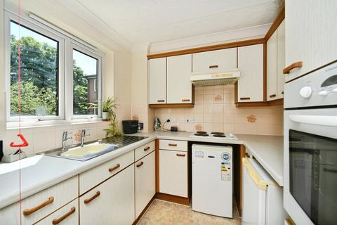1 bedroom flat for sale, St. Peters Close, Hove