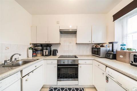 2 bedroom flat for sale, Campbell Gordon Way, London NW2