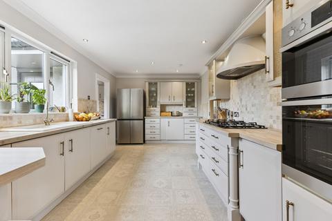 4 bedroom detached house for sale, Yew Lane, Forgandenny, PH2