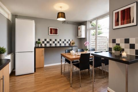 5 bedroom terraced house to rent, Nuffield Road Headington, Headington, Oxford, Oxfordshire, OX3