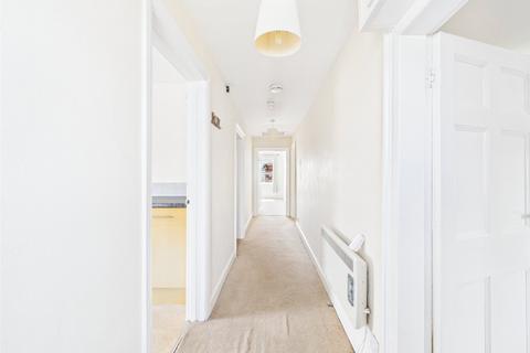 2 bedroom apartment to rent, High Street, Oxfordshire OX9