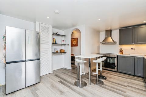 4 bedroom end of terrace house for sale, Denny Close, Fawley, SOUTHAMPTON