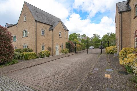 2 bedroom flat for sale, Westcote Place, Chipping Norton OX7