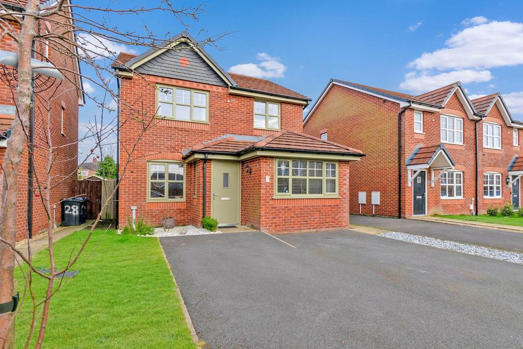Foundry Close, Leyland PR25 4 bed detached house for sale - £300,000