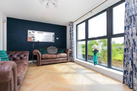 3 bedroom apartment for sale, London Avenue, Athletes' Village, Glasgow City