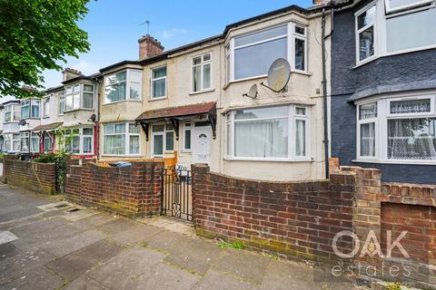 Woolmer Road, London N18