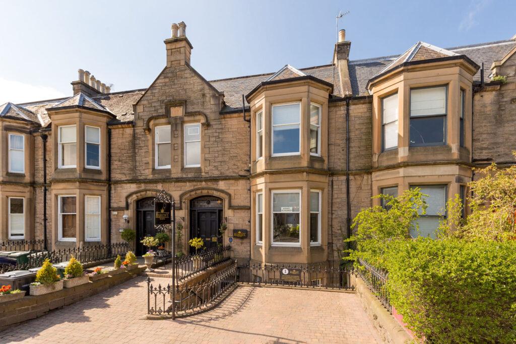 20 Mayfield Gardens, Newington, Edinburgh, EH9 2BZ