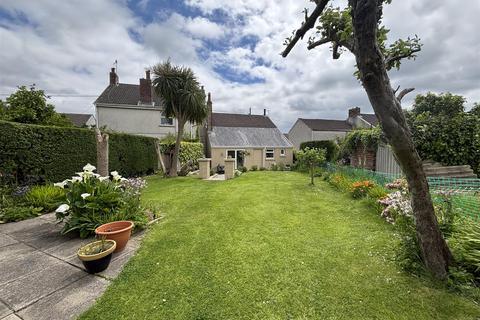 2 bedroom semi-detached house for sale, Pencoed Road, Burry Port