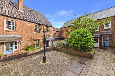 2 bedroom flat for sale, Tanners Court, City Centre, NE1
