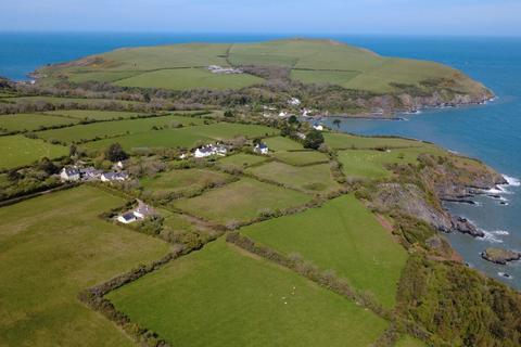 4 bedroom farm house for sale, Soar Hill Farm, Cwm-yr-Eglwys, Dinas Cross, Newport, SA42 0SJ