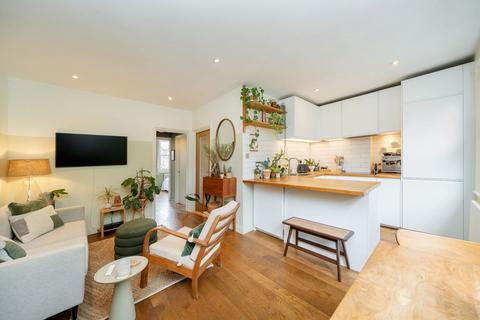 1 bedroom flat for sale, Mansfield Road, London NW3