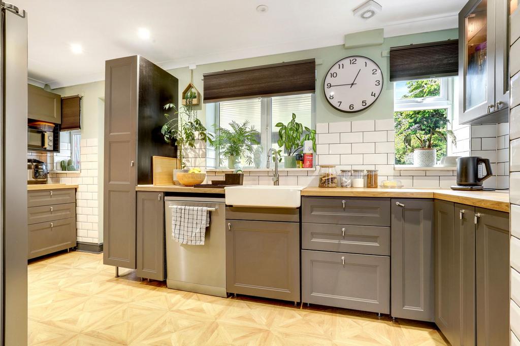 House in Nottingham, Aspley - View 2