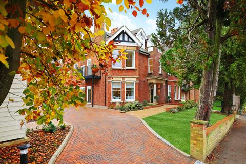 3 bedroom flat for sale, Salisbury Avenue, Harpenden, AL5