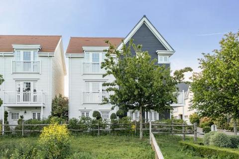 4 bedroom semi-detached house for sale, Longwater Avenue, Reading
