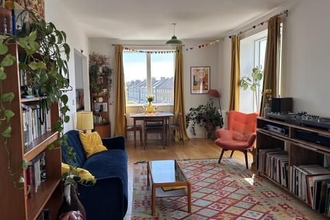 2 bedroom flat for sale, Well Street, London E9