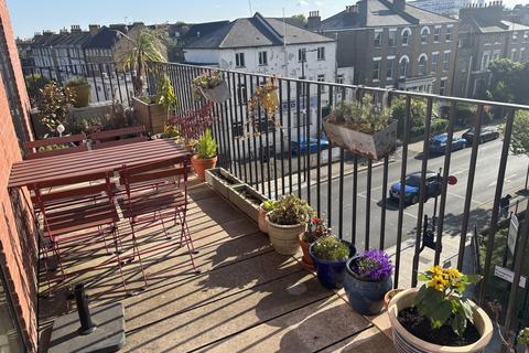 2 bedroom flat for sale, Well Street, London E9