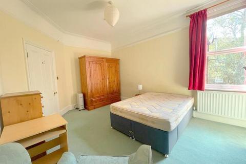 undefined, Northcote Avenue, Ealing