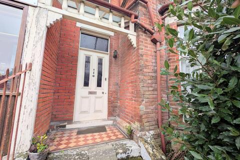 3 bedroom semi-detached house for sale, Park Road, Cowes, PO31