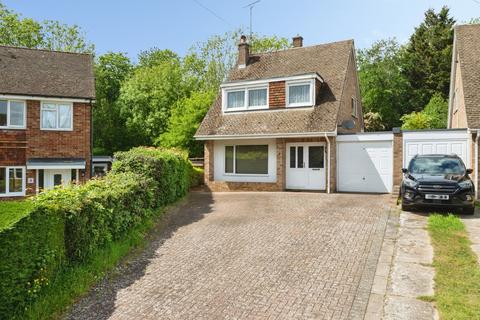 3 bedroom link detached house for sale, Andrews Close, Robertsbridge, East Sussex, TN32
