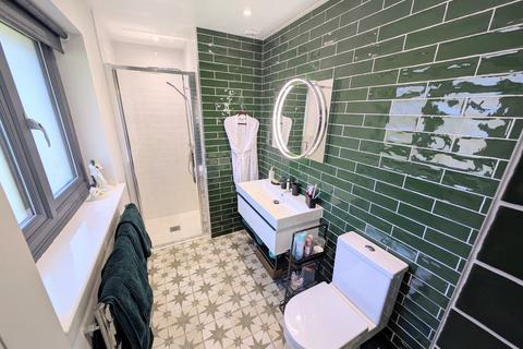 4 bedroom detached house for sale, Pitts Lane, Ryde, PO33
