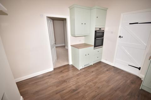 3 bedroom semi-detached house to rent, The Drove, Sleaford, NG34