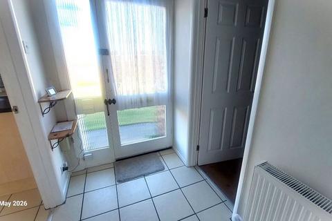 2 bedroom bungalow to rent, Penrose Close, King's Lynn, PE30