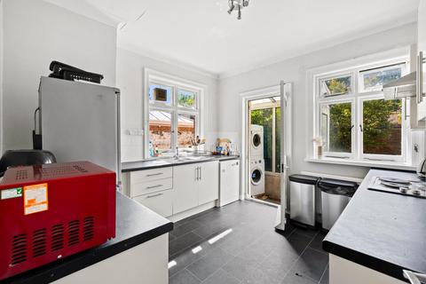 4 bedroom flat for sale, Pembroke Gardens, Hove