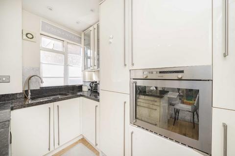 2 bedroom flat to rent, Chiswick Village, London W4