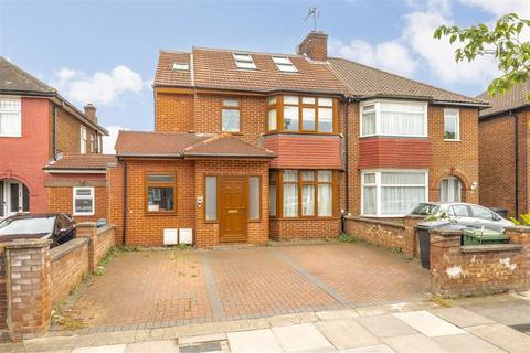 Pennine Drive, London NW2