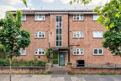 Cooks Road, London SE17