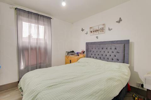 2 bedroom terraced house for sale, Bensham Lane, Croydon, CR7