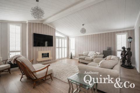 2 bedroom park home for sale, Beach Walk Road, Canvey Island, SS8