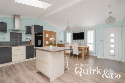 2 bedroom park home for sale, Beach Walk Road, Canvey Island, SS8