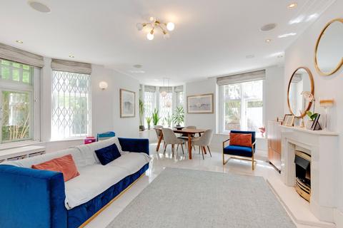 4 bedroom apartment for sale, Albermarle Mansions, Heath Drive, NW3